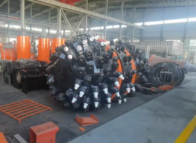 Jiamusi Coal Mine Machinery Co., Ltd: Проходческие комбайны и компоненты, изготовленные на заказ